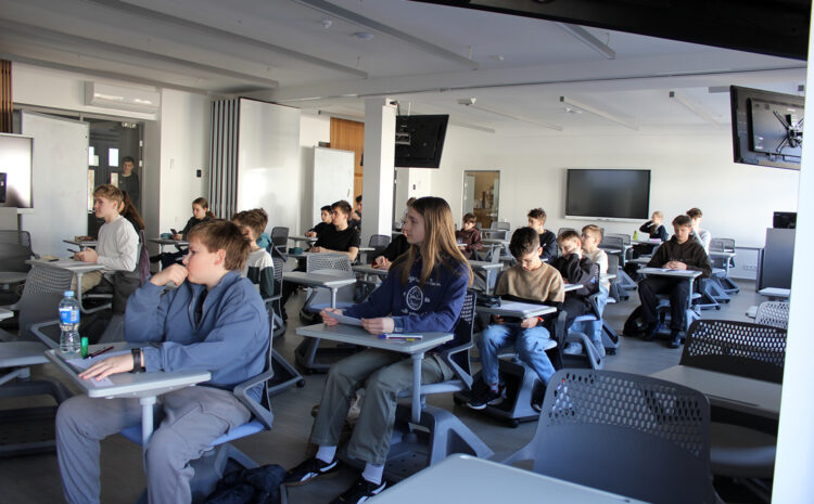  11-oji NMA matematikos olimpiada: daugiau nei 320 moksleivių priėmė matematikos iššūkį